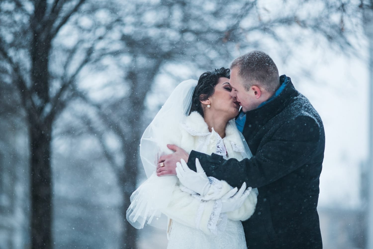 Winter Wedding Photography: How to Plan for Low Light and Bad Weather