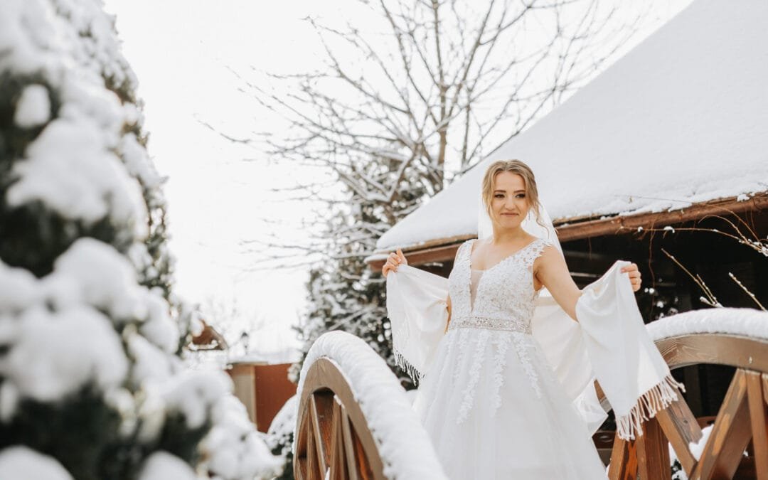 Winter Wedding Venue Decor and Lighting Ideas That Work After Sunset