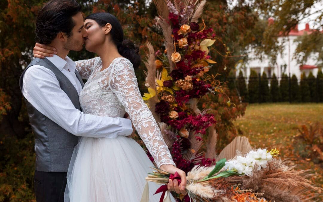 November Wedding Colors That Feel Seasonal Without Looking Themed