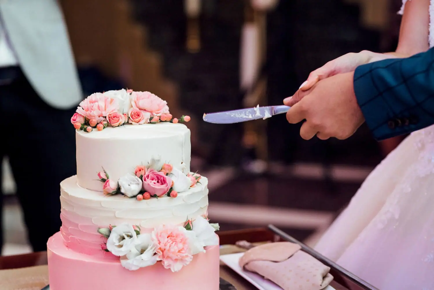 Average Price of Wedding Cake 33 average price of wedding cake