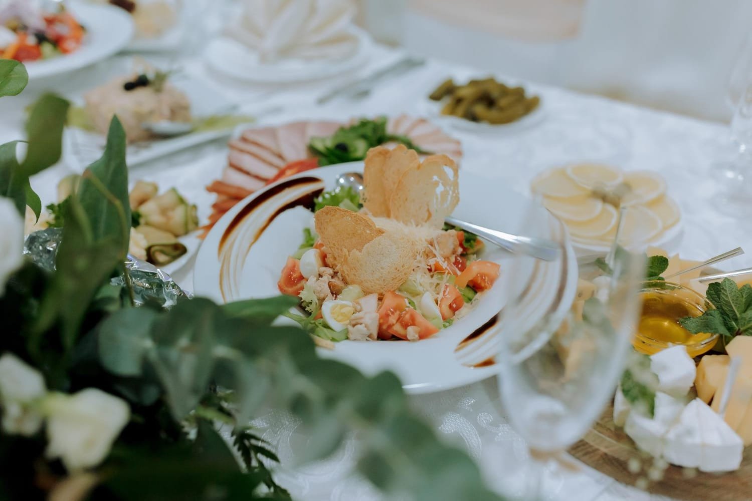 Plated vs Buffet Wedding Dinner: Hidden Costs, Minimums, and Service Fees 9 Plated vs Buffet Wedding hidden costs