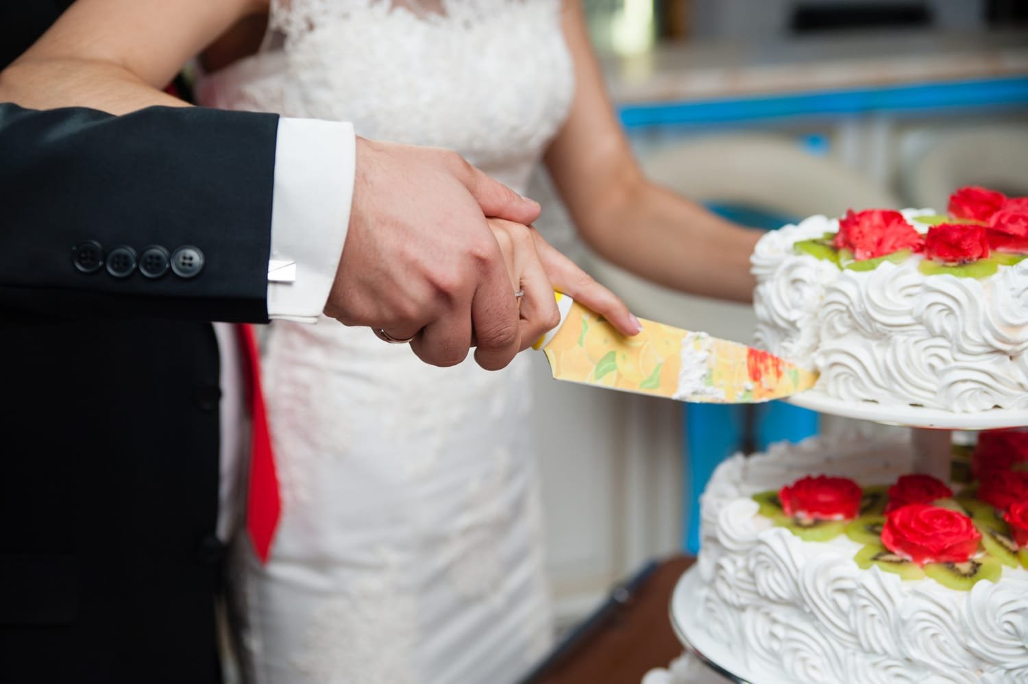 Average Price of Wedding Cake 24 average price of wedding cake