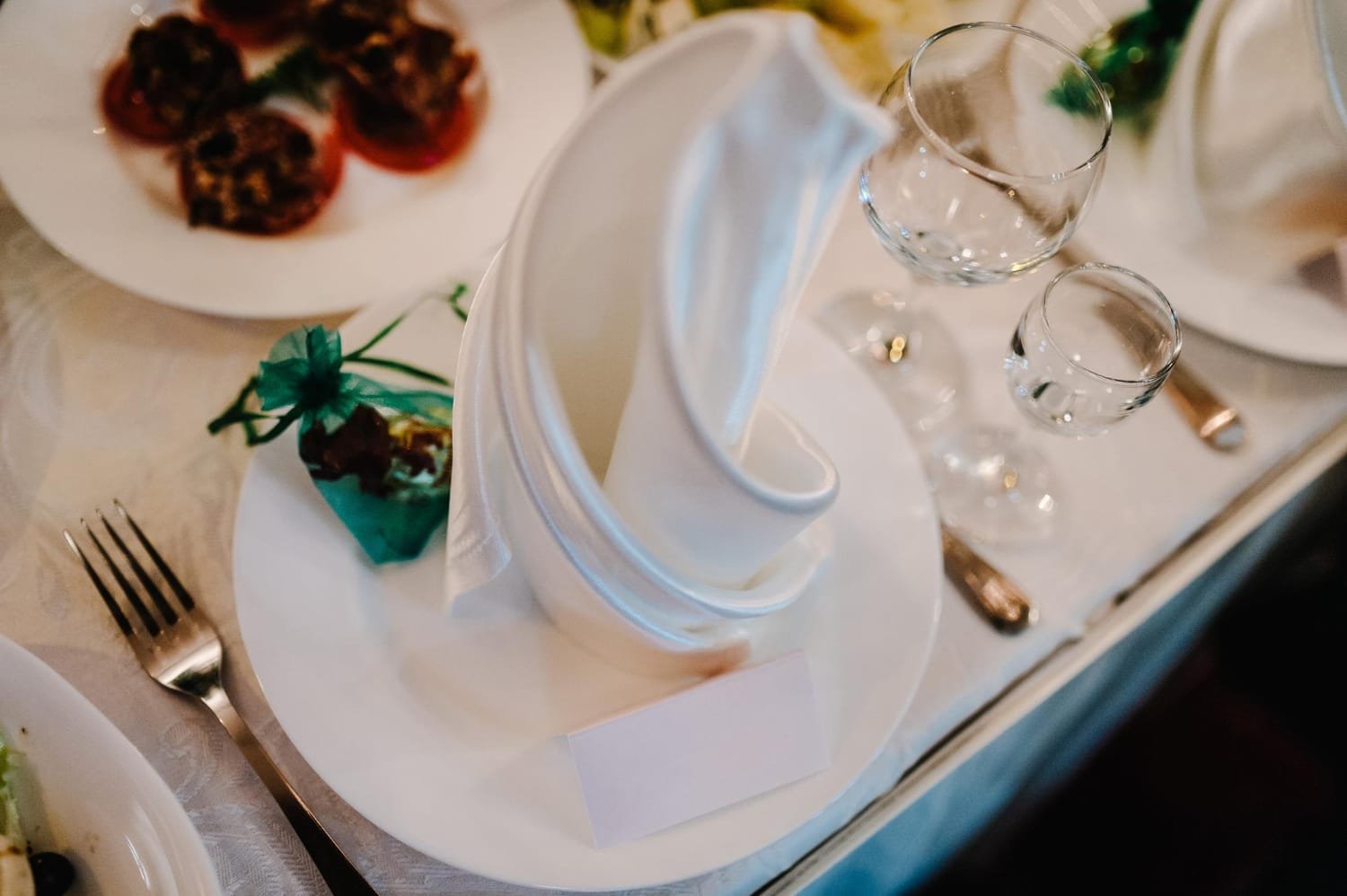 Plated vs Buffet Wedding Dinner: Hidden Costs, Minimums, and Service Fees 10 Plated vs Buffet Wedding hidden costs