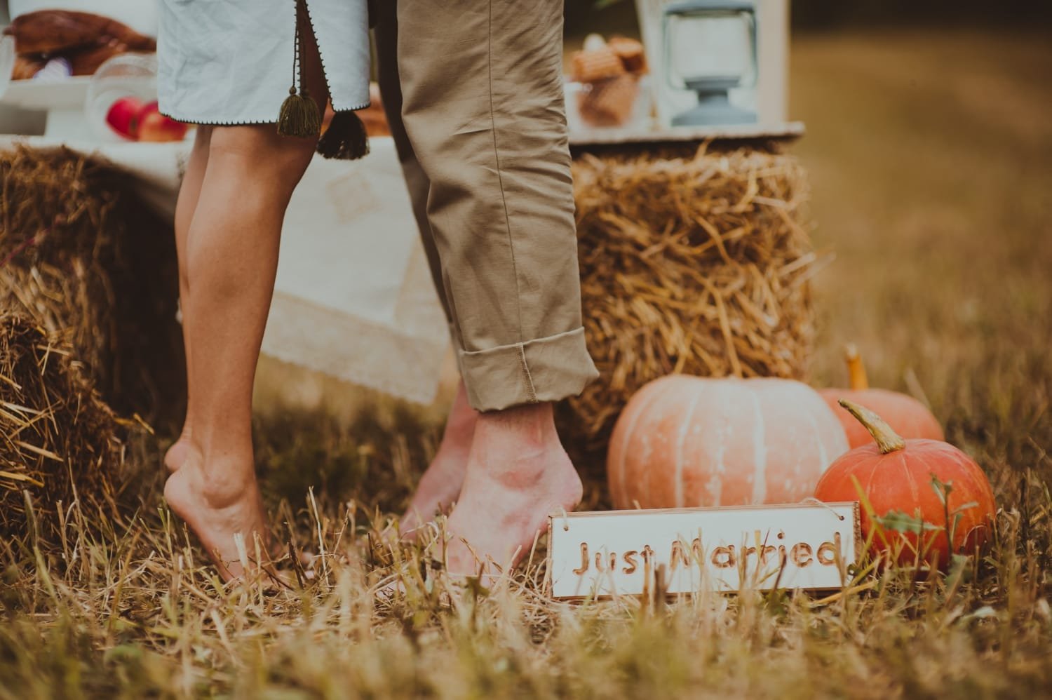 Early Fall Wedding Weather Swings 2026: Hidden Costs and Timing Problems to Price Early 10 Early Fall Wedding