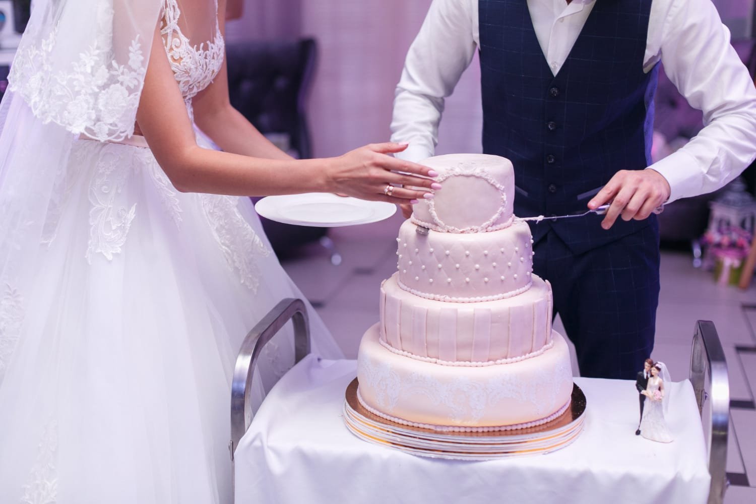 Average Price of Wedding Cake 31 average price of wedding cake