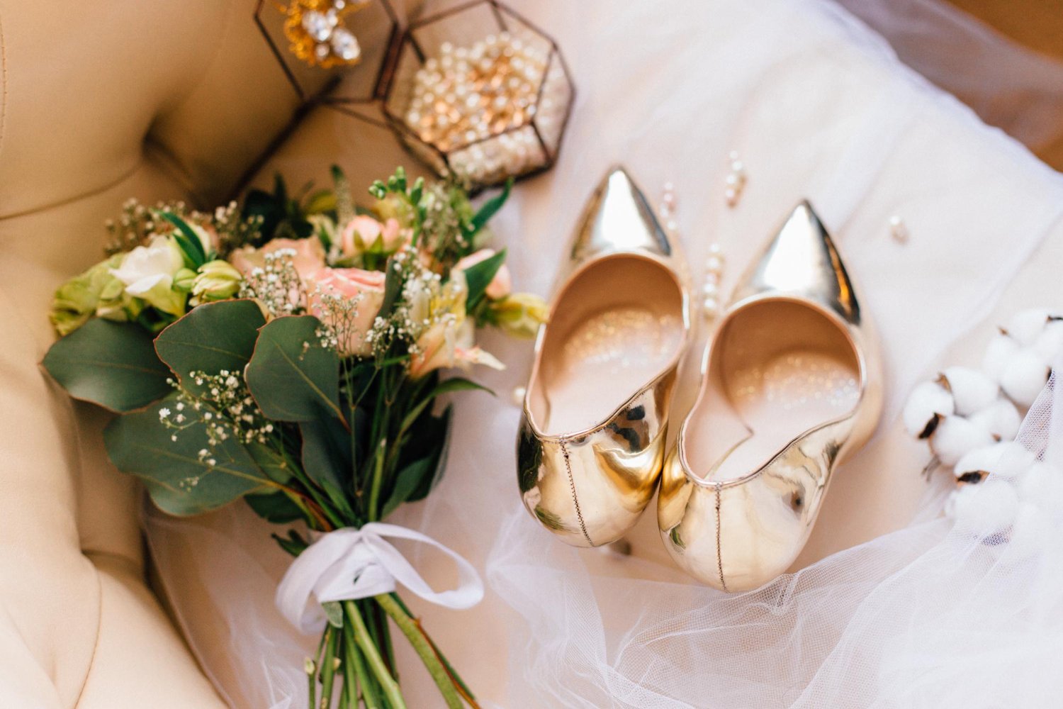 Wedding Dress Cost: Types, Real Prices, and the Hidden Fees Nobody Mentions 28 Veils, Shoes, and Accessories