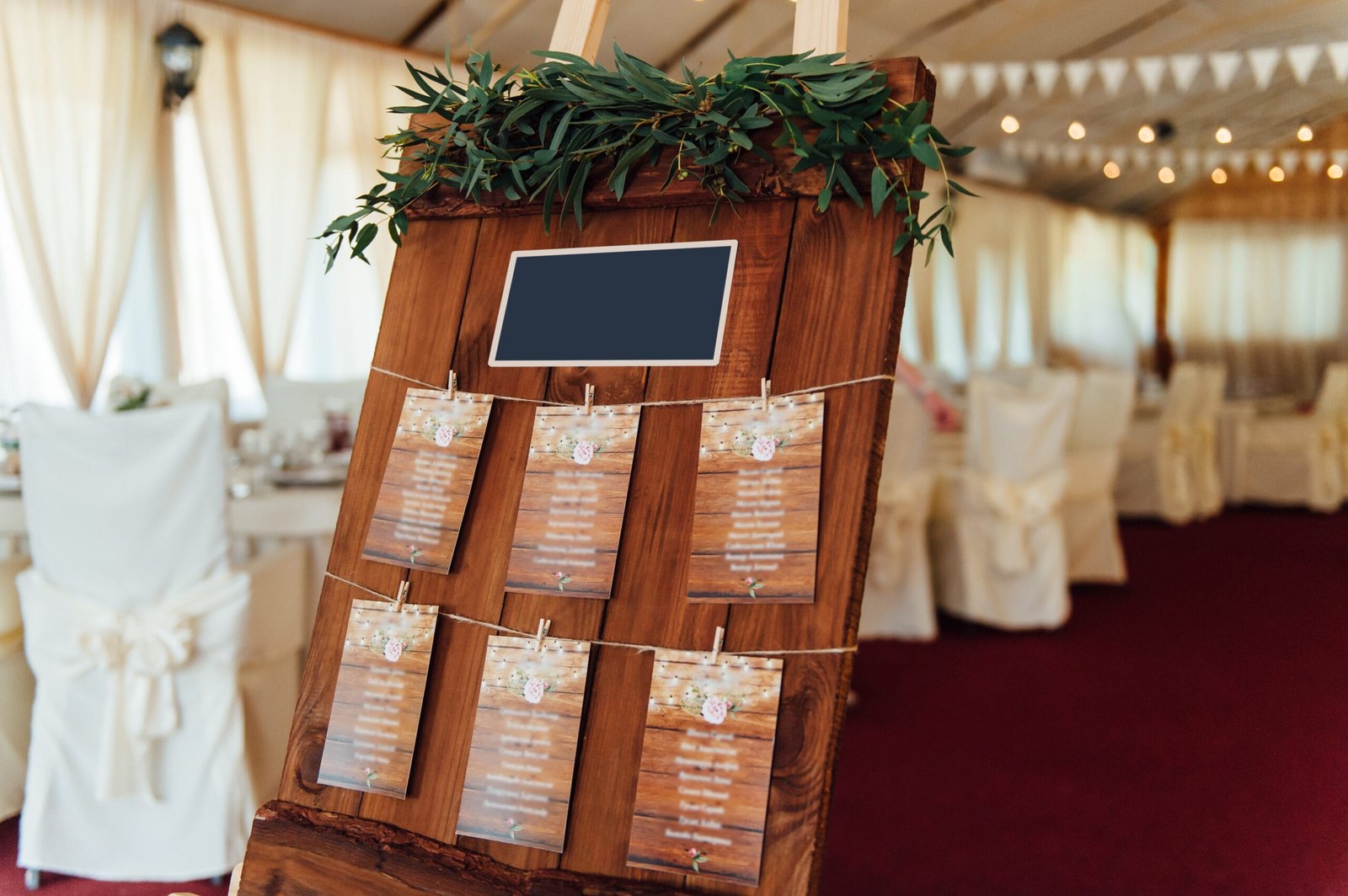 Wedding Guest List: Real Problems Couples Run Into and How to Handle Them 9 Wedding Guest List: Real Problems Couples Run Into and How to Handle Them